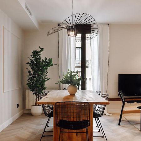 Lunalux Apartment Барселона Экстерьер фото