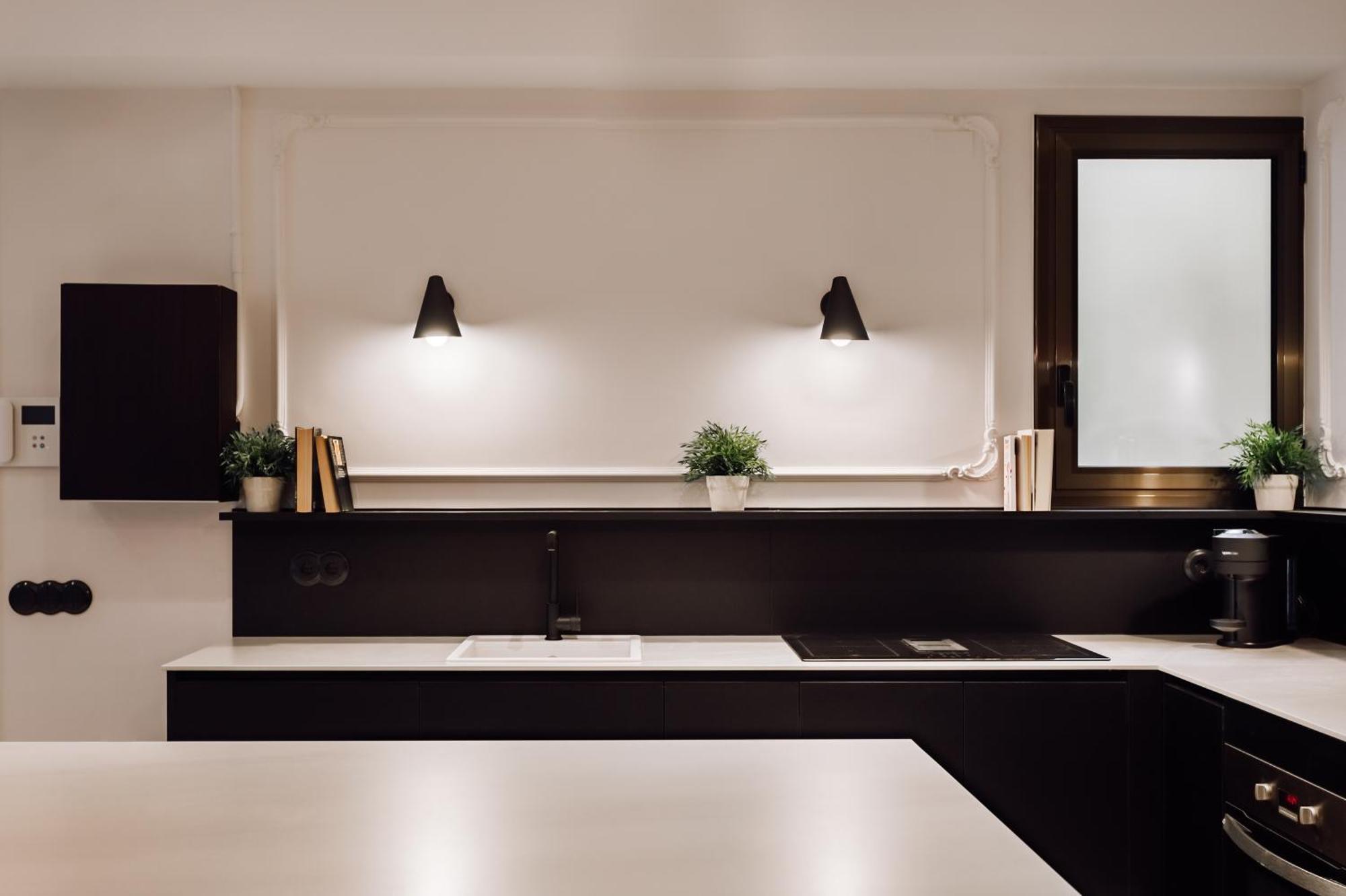 Lunalux Apartment Барселона Экстерьер фото